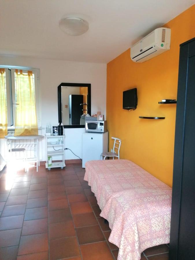 Nonna Piera Bed and Breakfast Marina Di Carrara Exterior foto